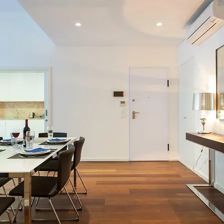 アパート Altido Luxurious And Spacious 1-bed Apt With Huge Terrace By Parque Subway リスボン