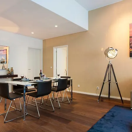 Apartment Altido Luxurious And Spacious 1-bed Apt With Huge Terrace By Parque Subway Lisbon