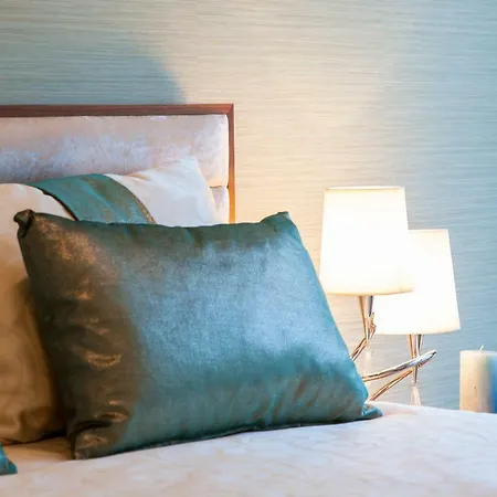 Altido Luxurious And Spacious 1-bed Apt With Huge Terrace By Parque Subway Apartment